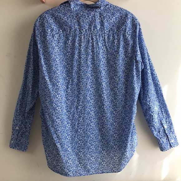 EUC Frank & Eileen sz M “Eileen” blouse blue & white floral pattern relaxed fit - Picture 7 of 8